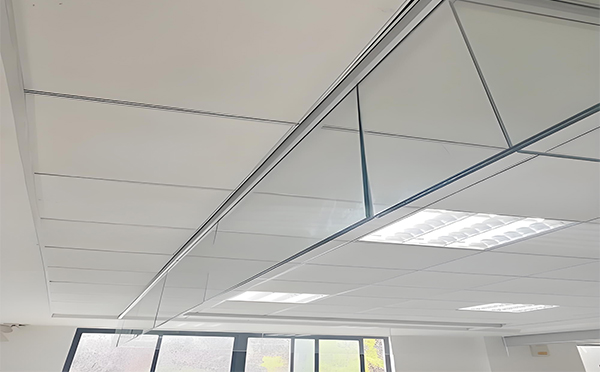 库尔勒玻璃挡烟垂壁