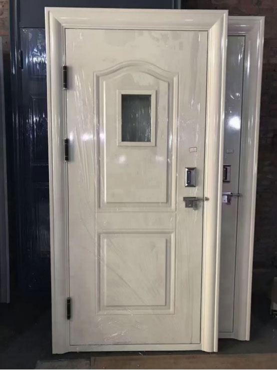 库尔勒学校教室门