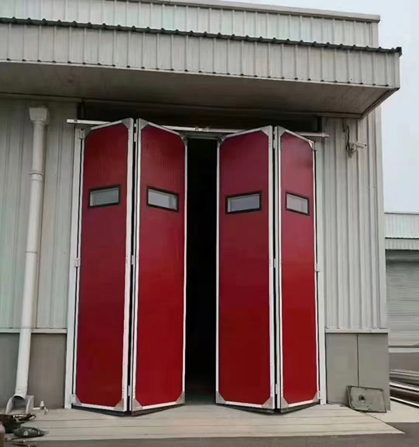 库尔勒工业折叠门在大型装配车间出入口的应用实例